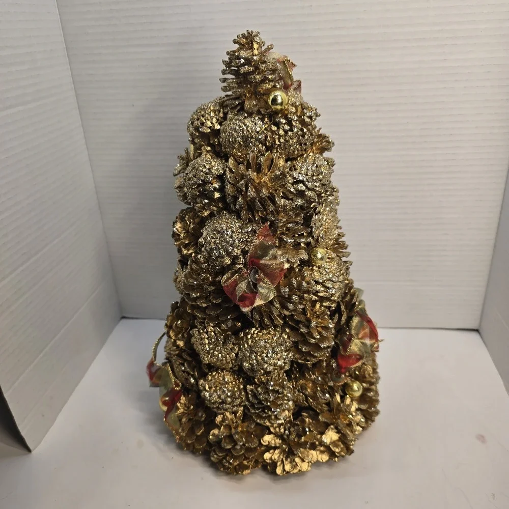 Vintage Gold-painted Tabletop‎ Pinecone Christmas Tree With Red Ribbon Accents